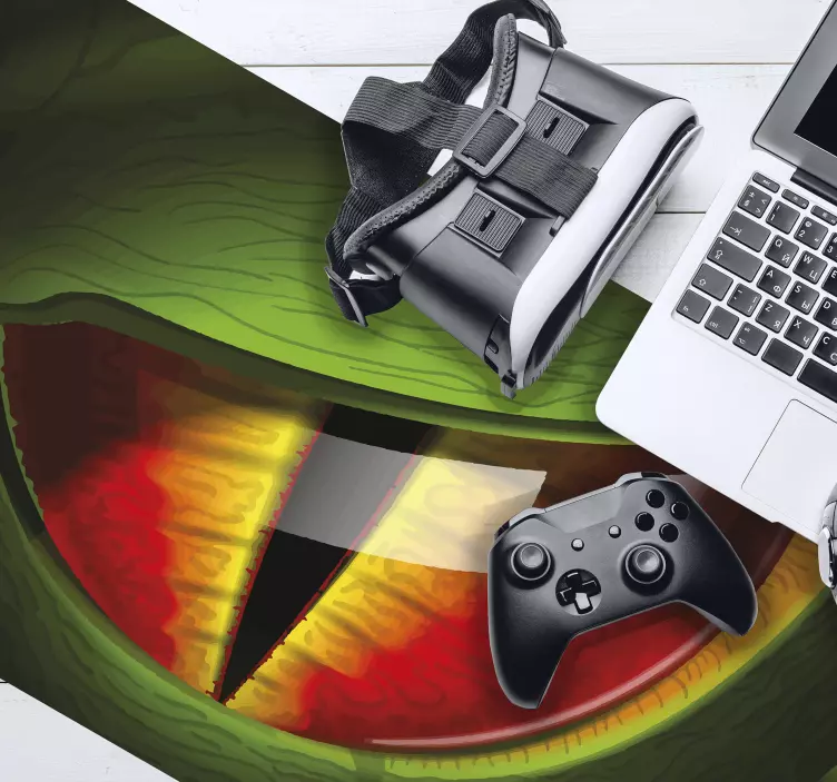 Green close up dragon eye amine mouse pad - TenStickers