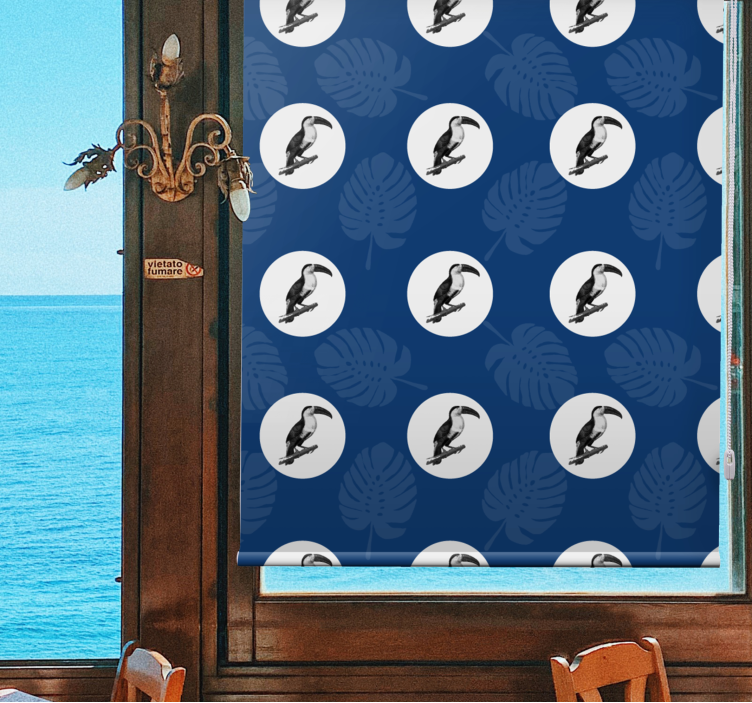 Tropical toucan pattern animal roller blind - TenStickers