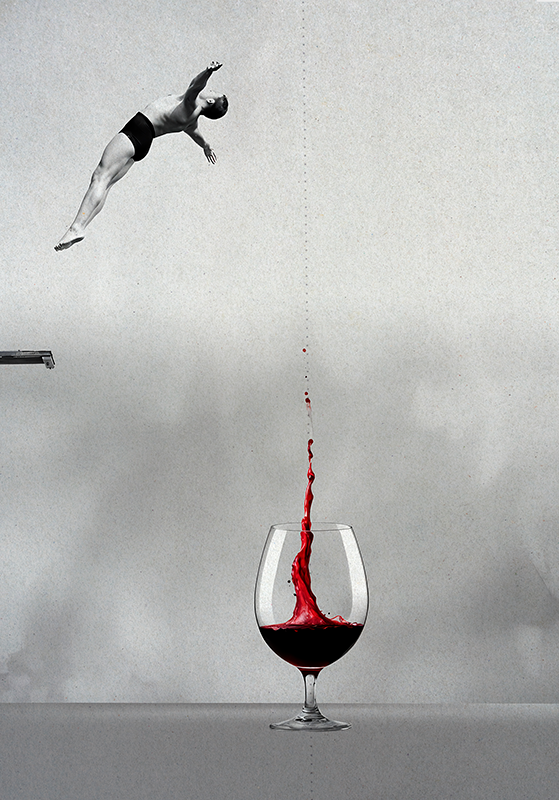 Abstract poster jumping into a glass of wine - TenStickers