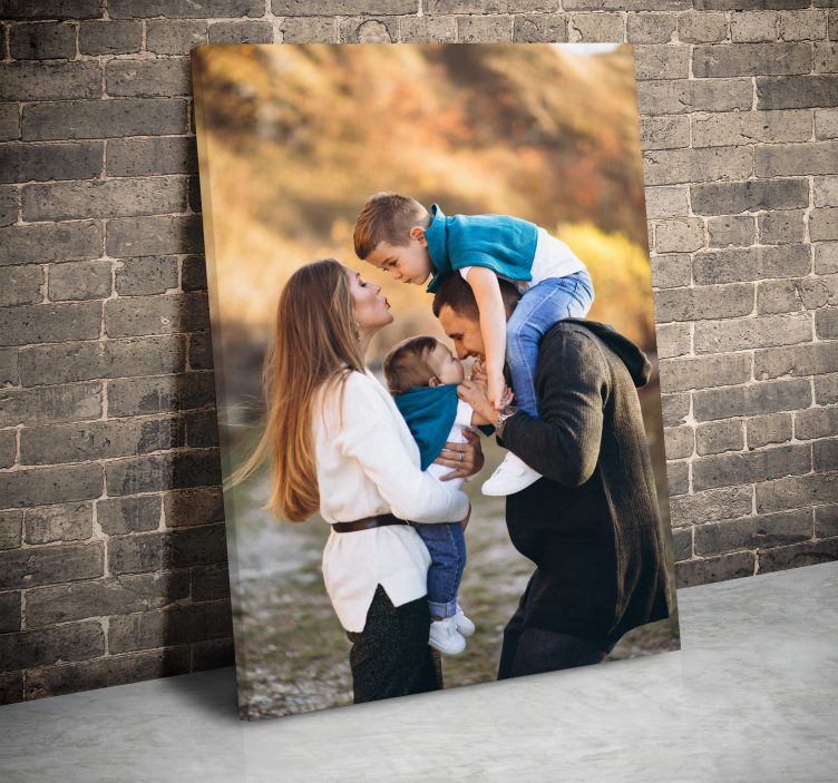 Family picture custom canvas print - TenStickers