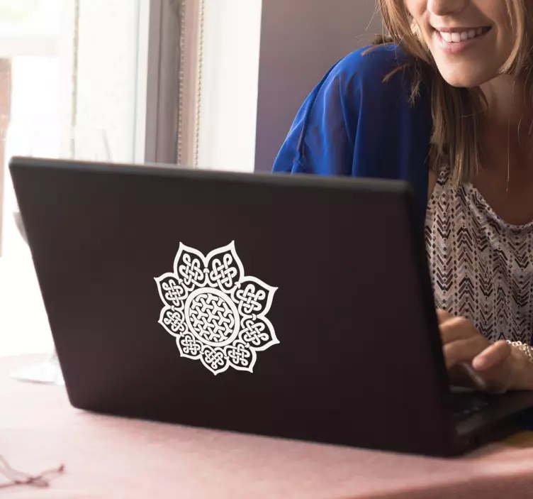 Celtic mandala flower laptop sticker - TenStickers