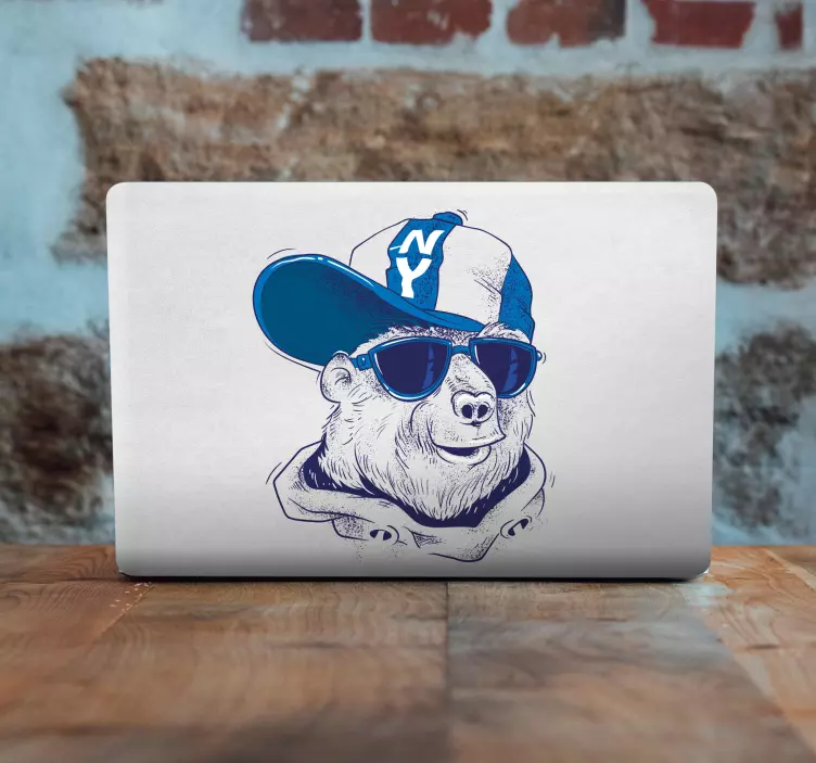 Cool Bear Portrait laptop skin - TenStickers