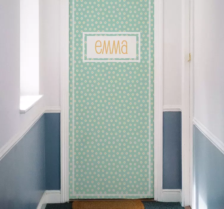 Personalisable daisy pattern door sticker - TenStickers