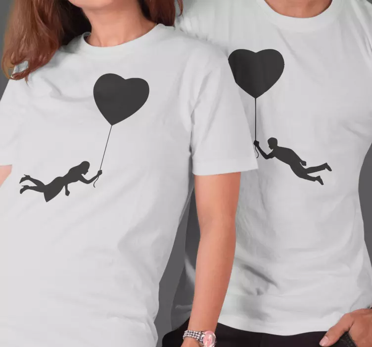 Heart balloons couple t-shirt - TenStickers